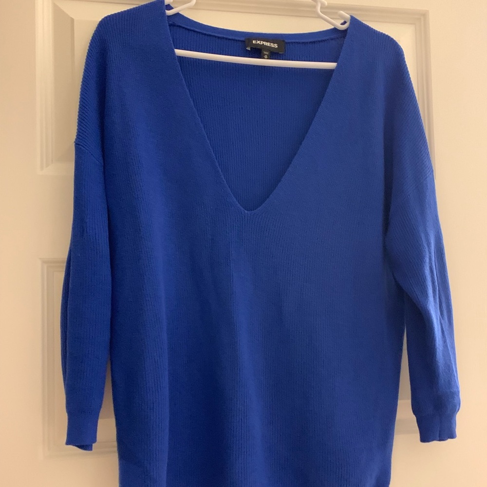 Express Sweater - Picture 5 of 7